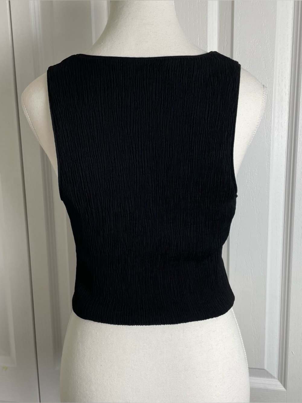 Zara Textured Tie Front Vest Top Women’s M Black Cropped Fitted Minimalist EUC - Picture 9 of 16